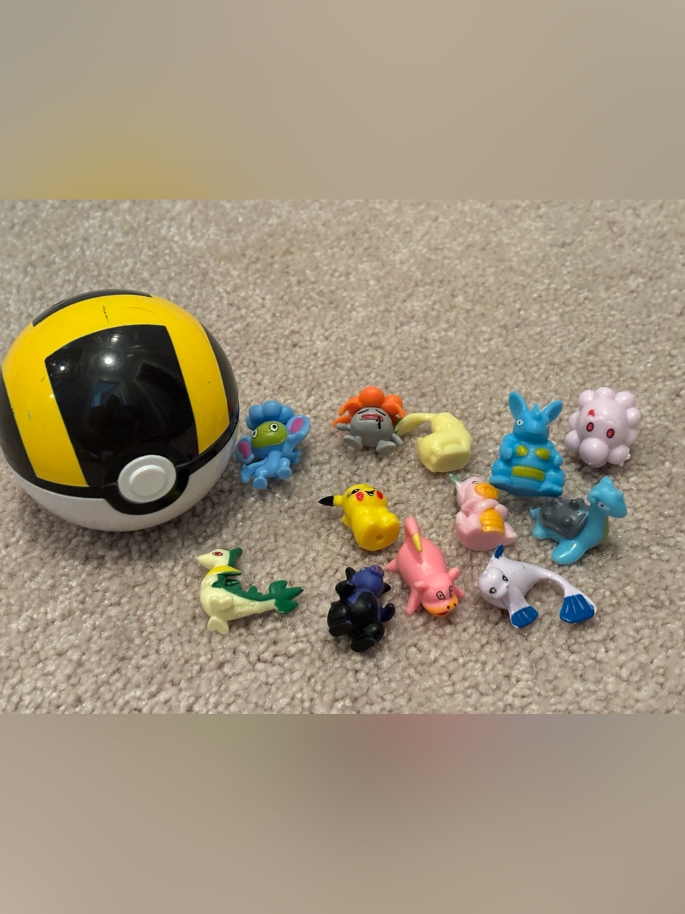 Pokemon Mini Figure Lot Pikachu Slobro Tomy Ultra Poke Ball Trainer Set